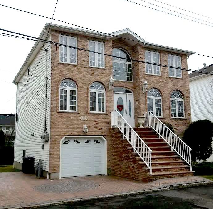 106 Bayview Avenue
